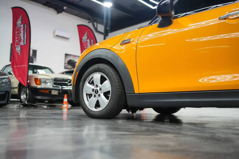 2016 MINI Hardtop 4 Door Cooper