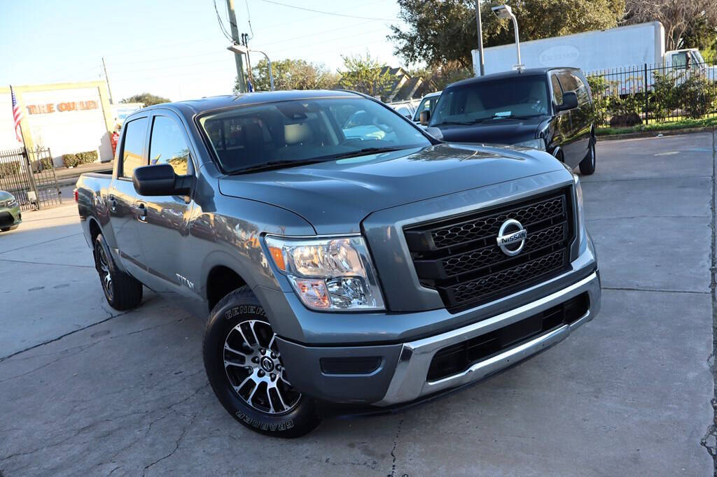 2022 Nissan Titan for sale at AUTO DIRECT BUY in Houston, TX