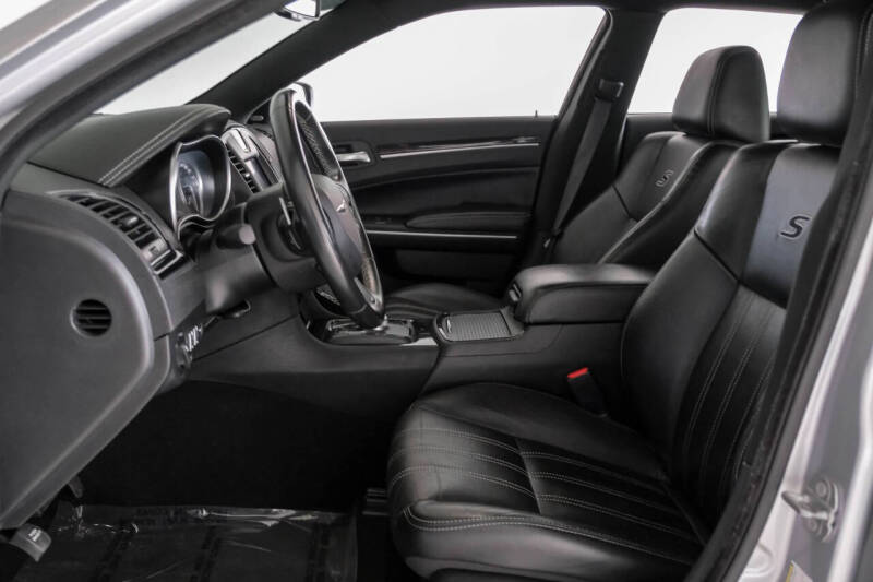 2021 Chrysler 300 S V6