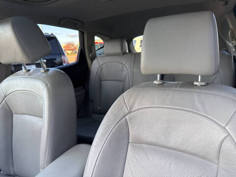 2013 Nissan Rogue SV w/SL Package