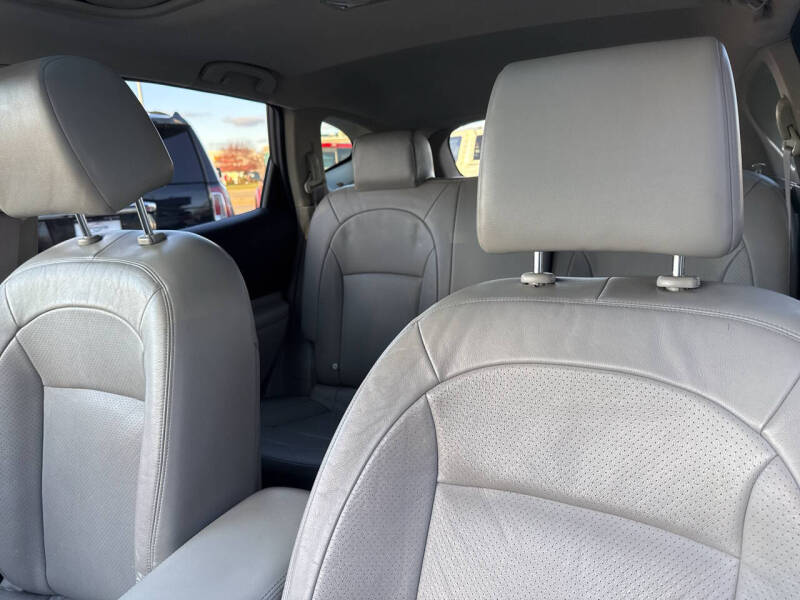 2013 Nissan Rogue SV w/SL Package