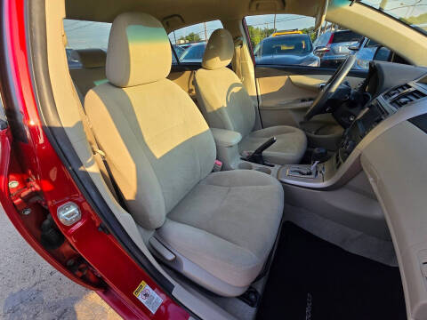 2013 Toyota Corolla LE