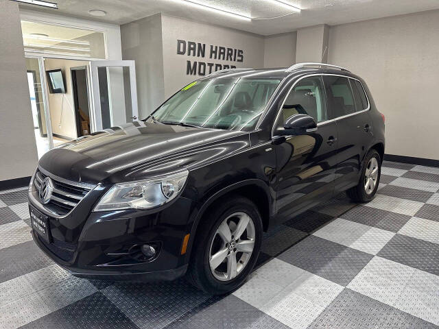 2010 Volkswagen Tiguan for sale at Dan Haris Motors in Waterloo, IA