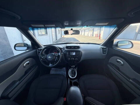 2016 Kia Soul +