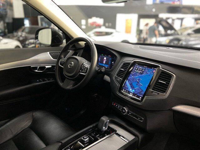 2023 Volvo XC90 B5 Core