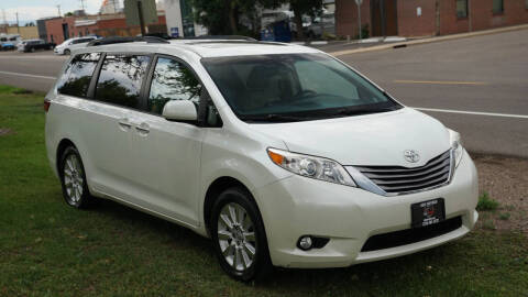 2015 Toyota Sienna