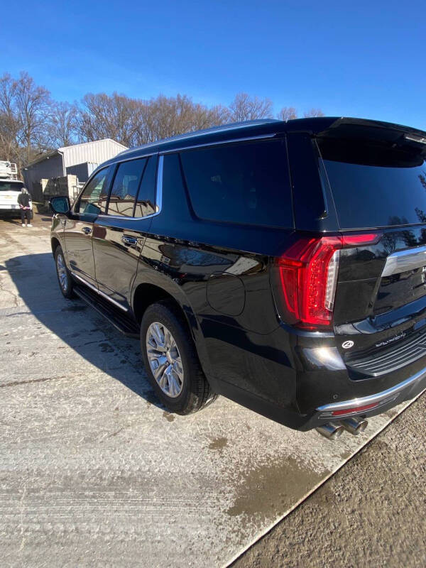 2023 GMC Yukon Denali photo 9