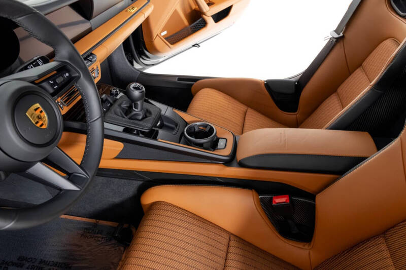 2024 Porsche 911 S/T