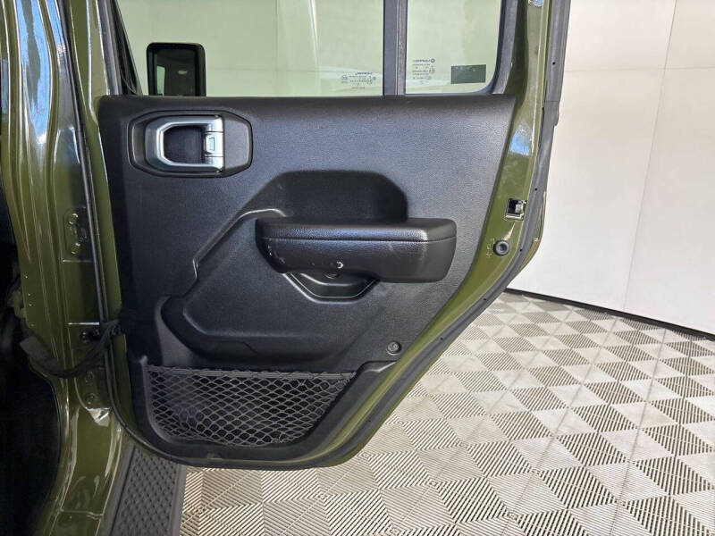 2021 Jeep Gladiator Sport