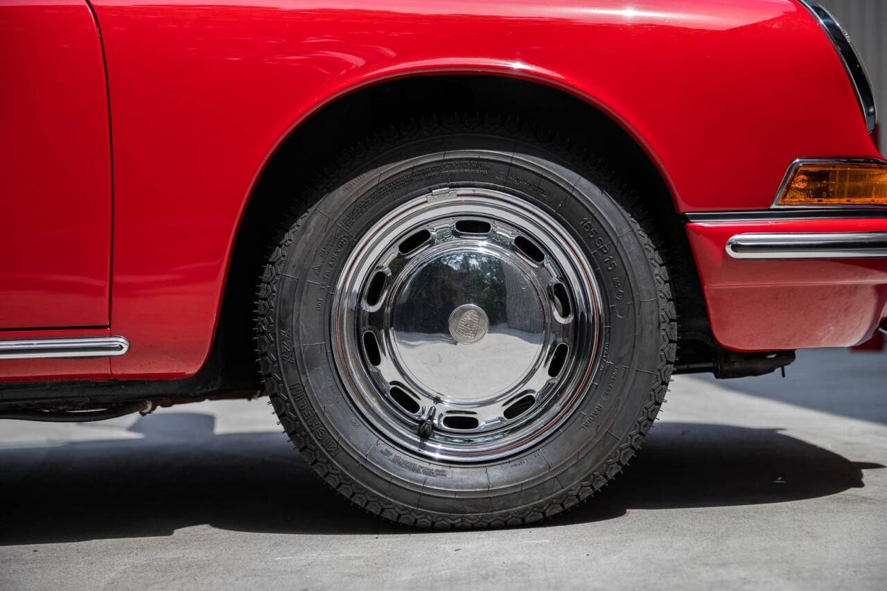 1966 Porsche 911 13