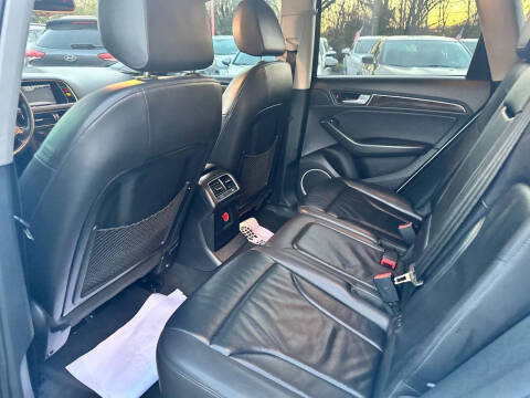 2017 Audi Q5 2.0T quattro Premium Plus