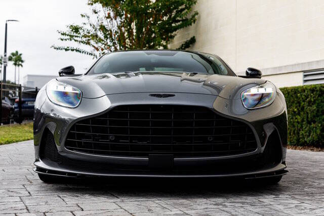 2024 Aston Martin DB12 V8
