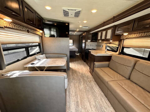 2019 Thor Industries Hurricane 29M