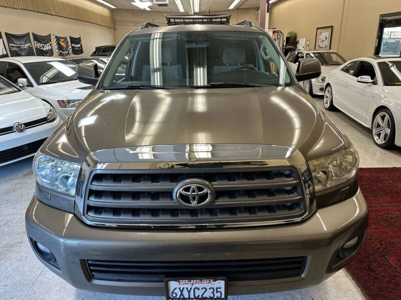 2012 Toyota Sequoia SR5