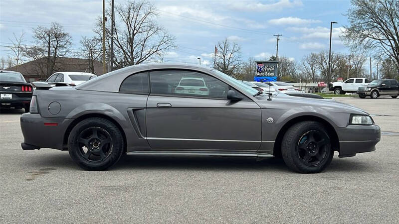 2004 Ford Mustang