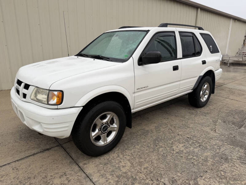 2003 Isuzu Rodeo S's photo