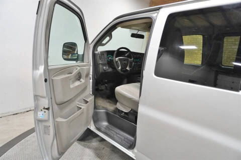 2017 Chevrolet Express LT 3500