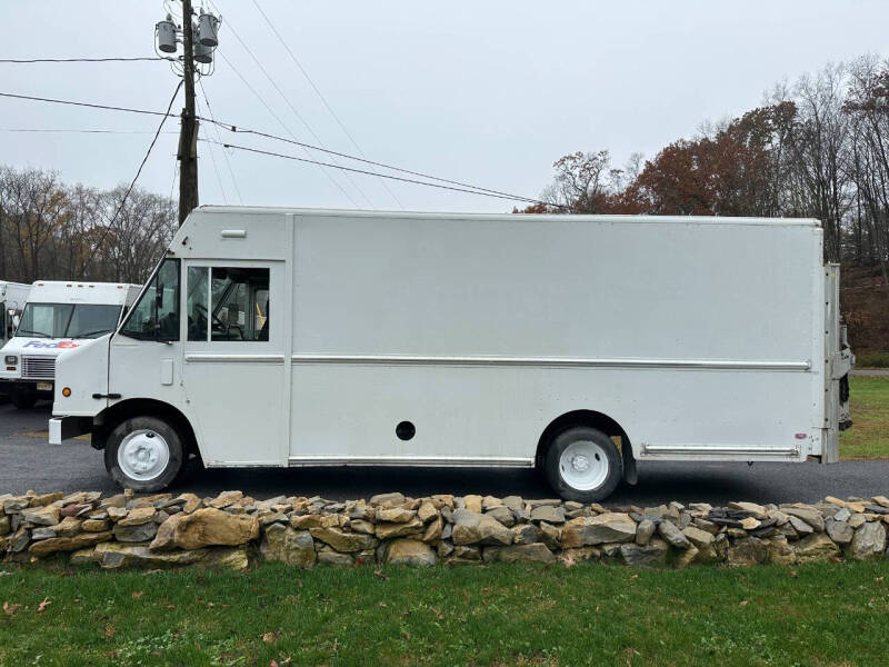 2008 Freightliner MT45 Chassis