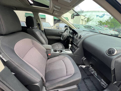 2012 Nissan Rogue SV w/SL Package