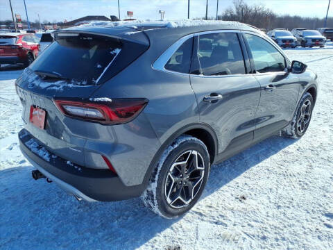 2026 Ford Escape Hybrid Platinum