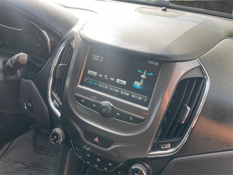 2018 Chevrolet Cruze LT Auto