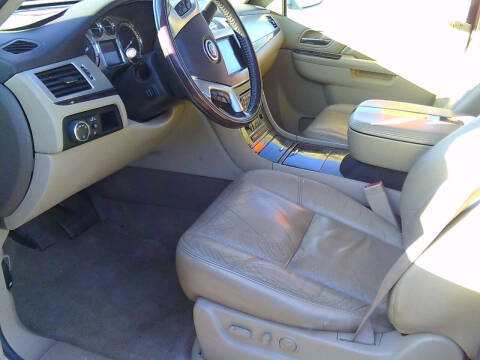 2011 Cadillac Escalade Luxury