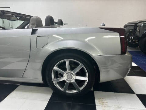 2005 Cadillac XLR