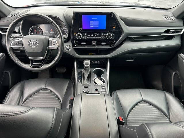 2023 Toyota Highlander XSE