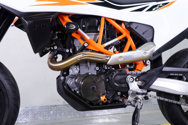 2019 KTM 690 SMC R