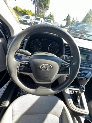 2017 Hyundai Elantra