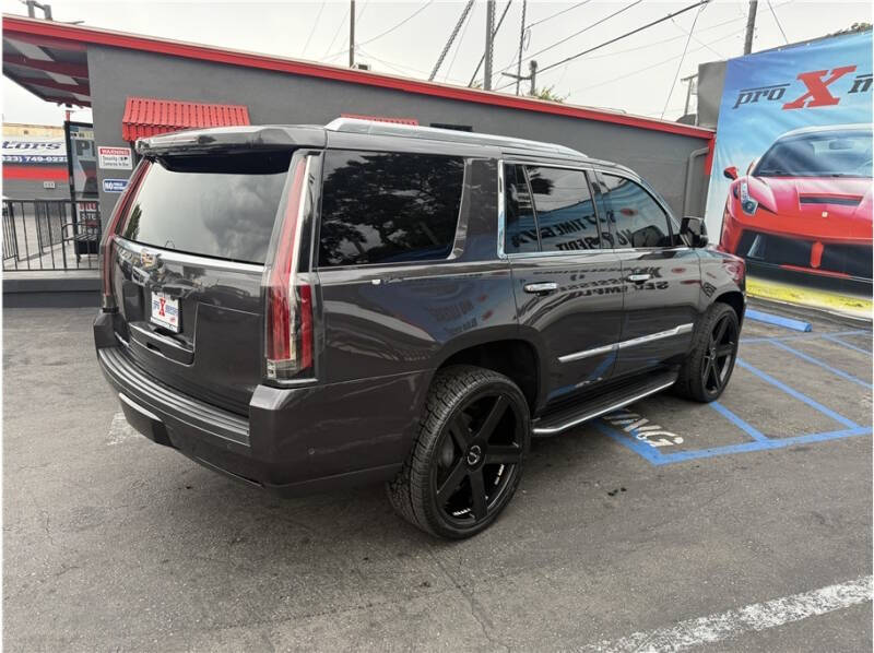 2017 Cadillac Escalade Standard