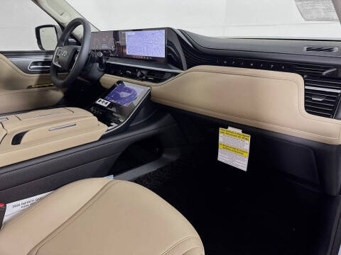 2026 Infiniti QX80 Pure