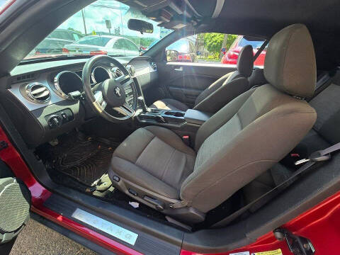 2005 Ford Mustang V6 Premium