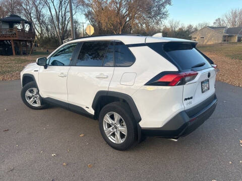 2021 Toyota RAV4 Hybrid XLE