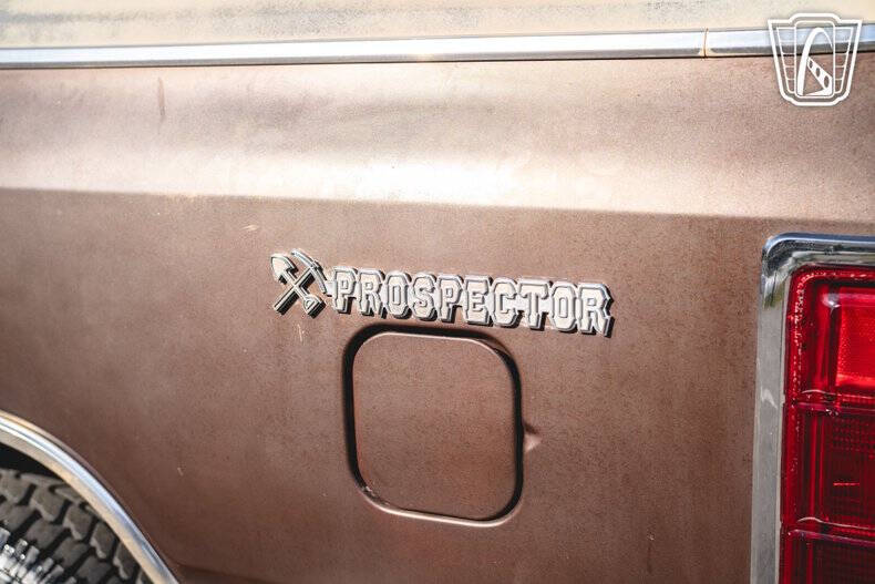 1983 Dodge Ramcharger 150