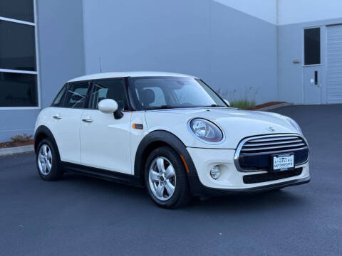 2015 MINI Hardtop 4 Door Cooper