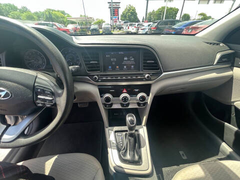 2019 Hyundai Elantra