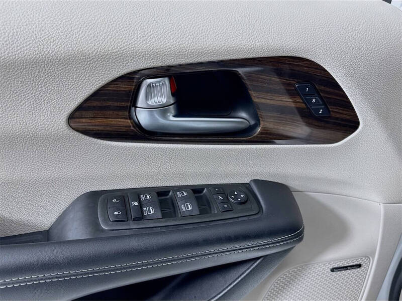 2022 Chrysler Pacifica Limited