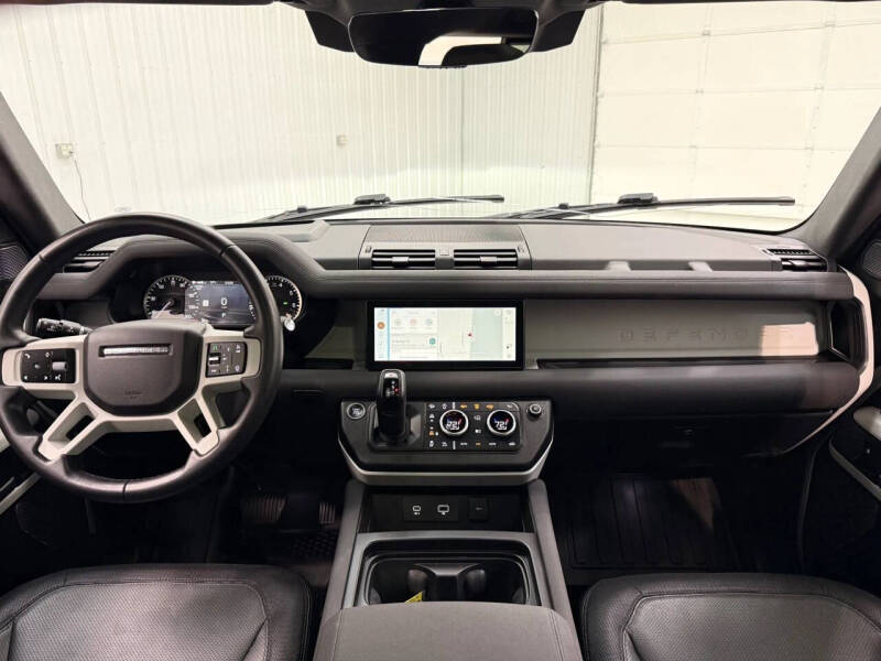 2023 Land Rover Defender 110 X-Dynamic SE