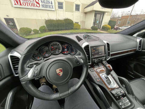 2012 Porsche Cayenne Turbo