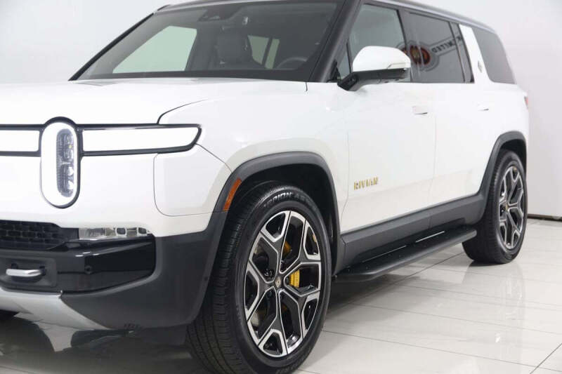 2022 Rivian R1S Launch Edition