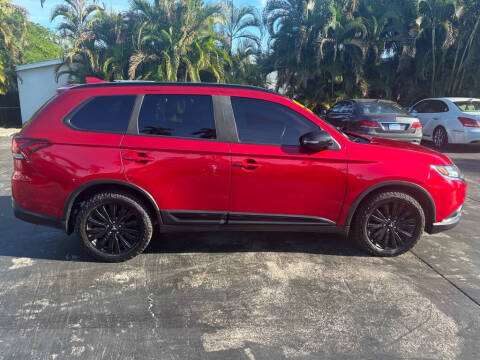 2020 Mitsubishi Outlander SE