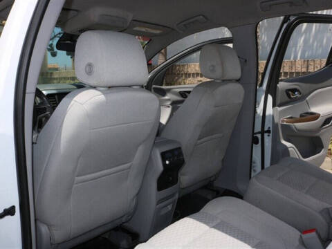 2017 GMC Acadia SLE-2