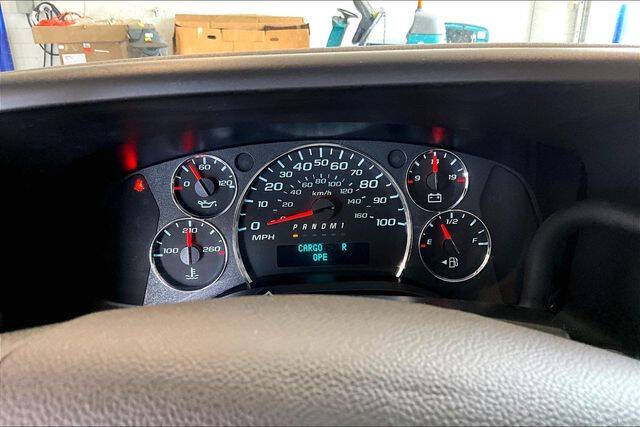 2024 Chevrolet Express 2500