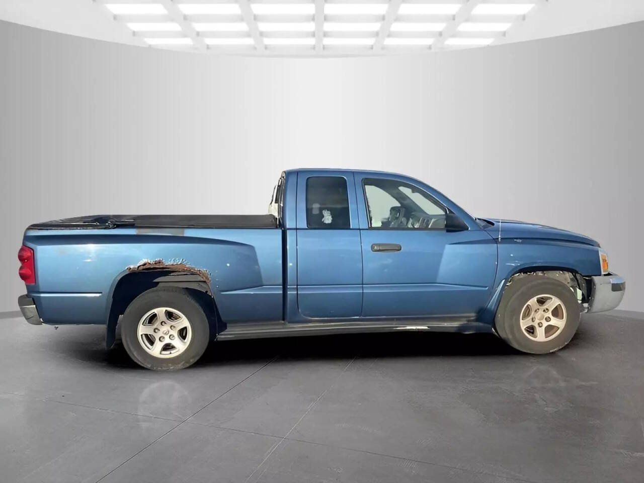 2005 Dodge Dakota for sale at Used Cars Toledo in Oregon, OH