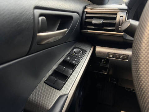 2017 Lexus IS 200t