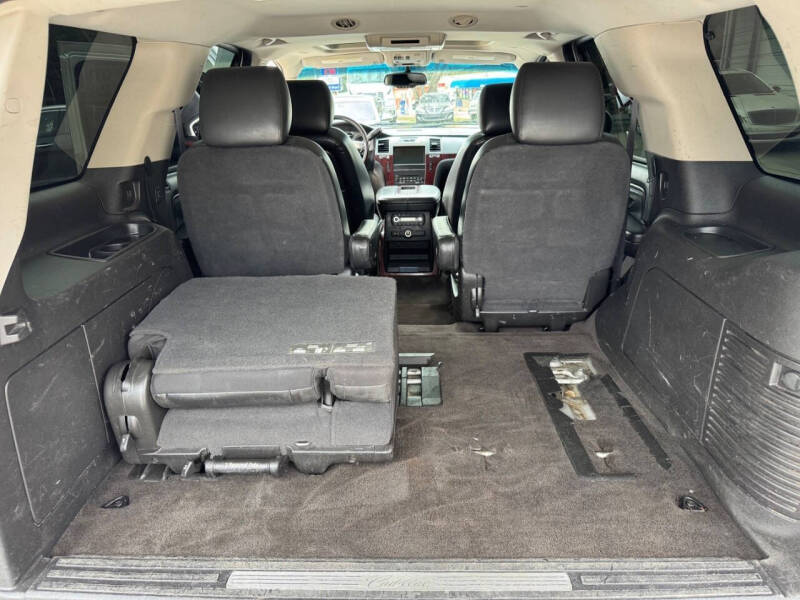 2011 Cadillac Escalade Luxury