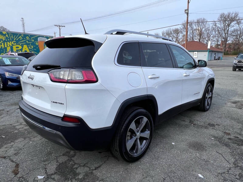 2019 Jeep Cherokee Limited photo 8