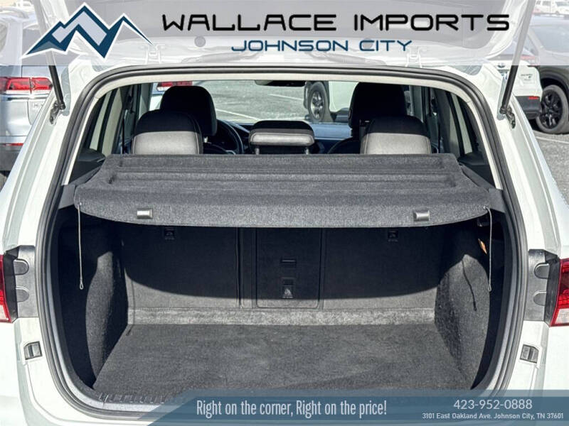 2022 Volkswagen Taos SE 4Motion