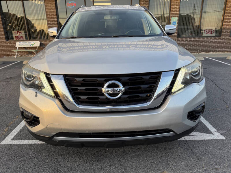 2017 Nissan Pathfinder SV